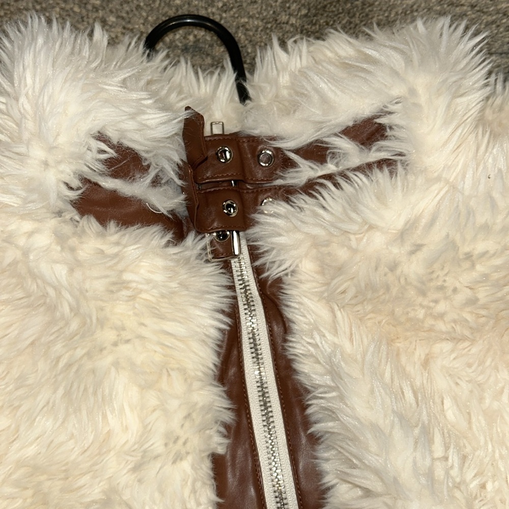 Fur jacket❤️ - Picture 8 of 8